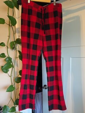 Old Navy Red and Black Buffalo Plaid Pajama Pants